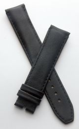 19 mm Black classic pin buckle leather strap to fit TAG Heuer Carrera models with 19/18 mm straps